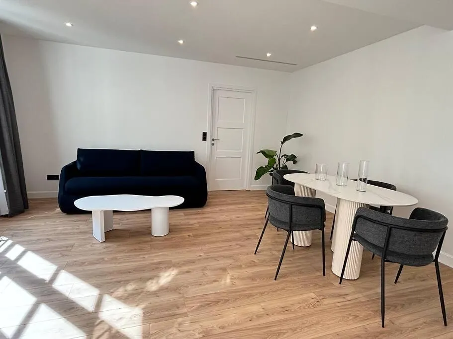 Renovated Apartment Near Tuileries And Concorde Paris