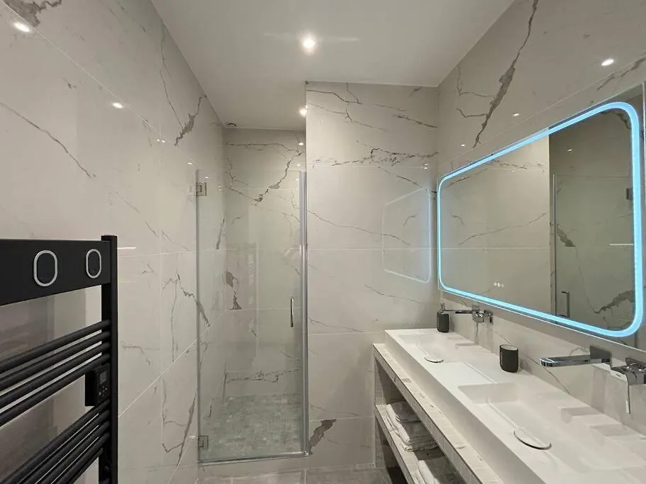 Renovated Apartment Near Tuileries And Concorde Paris